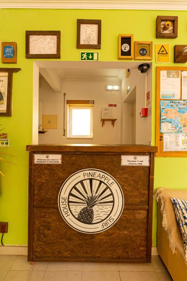 Hostel Pineapple Surf House Atouguia Da Baleia Exterior foto