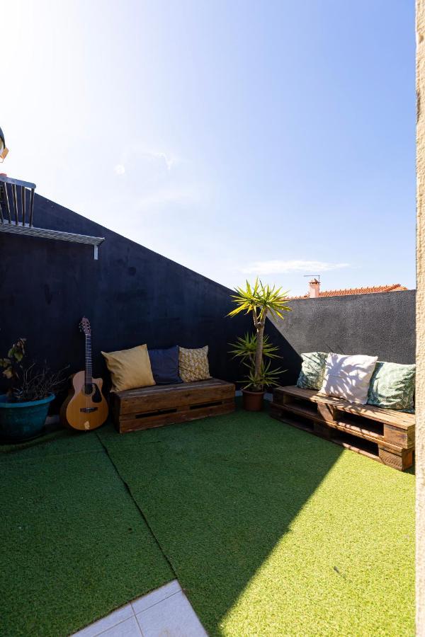 Hostel Pineapple Surf House Atouguia Da Baleia Exterior foto