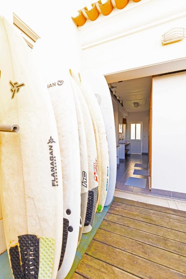 Hostel Pineapple Surf House Atouguia Da Baleia Exterior foto